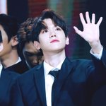 [EXO] 놑북 배경화면 찾아옴