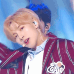 [드루와] 런준이 개떡상 기원하며 런<b>준이</b>만 바라본다