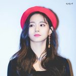 <b>쯔위</b>