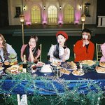 컴백 예고 뜬 의상맛집 걸그룹.jpg