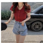 많이기다렸지? 드디어 <b>크롭</b>티 골랐다