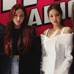 <b>제니</b>랑 <b>지수</b> 중 누가 더 이쁨?