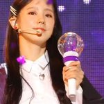 데뷔 2주년 <b>자필</b>편지 썼던 여자아이들