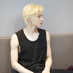 <b>레오</b> 콧대봐.. 진짜 잘생김