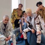 [뉴이스트] 나는 배고픈 <b>제육</b>이