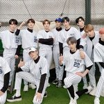 더보이즈 <b>야구복</b> 입은거