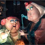 코렐라인에 나오는 춤추는 <b>할머니들</b>