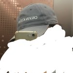 이 <b>회색</b>모자 이상해??