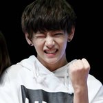 방탄 <b>뷔</b>랑 남돌들 하관 각진거 말이야