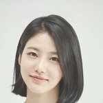 <b>이런</b>단발하면<b>중딩</b>같음?