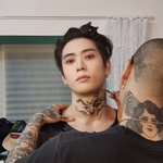 [드루와] 야 너네 반팔 몇개임??