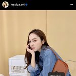 가방 색 고민 중....