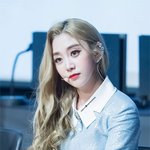 앙칼진 비주얼에 홀리는 <b>여</b><b>돌</b>