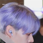 실물이라기 보다 <b>CG</b>같은 남돌