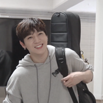 데식 <b>박성진</b> 약간 정국이 형같지않냐