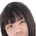 근데 이사람은 왤케 <b>여장</b>을 많이 한거?