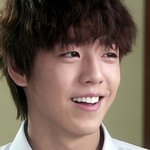 zoom할 때 존잘남자애가 나 보는 것 같음