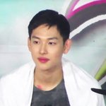 이거 키스<b>마크</b>냐??