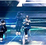 칼<b>군무</b> 애들이 정장? 입고 추니까 존내 멋있다