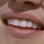 [ㅈㄱㄴ] 애덜아 이렇게 작고 조끄만해보이는<b>이빨</b>은