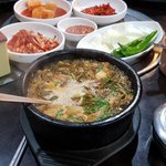 국밥 다 덜어놓고 먹으면 밥맛 떨어지시나요..?