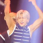[NCT] 뭔가 이 <b>의상</b> 되게 당황스러움