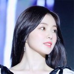 <b>차분</b>한 아우라에 존예로운 여돌