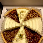 <b>호두</b>파이 맛있겠지