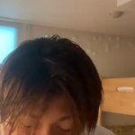 마스크팩으로 인테리어하는 아이돌