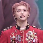 [NCT] 팬들 바라보던 <b>용이</b> 보세요~
