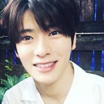 [NCT] 나 정재현 이 사진으로 처음 알게됐는데