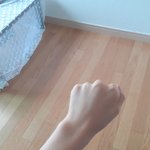 [댓글부탁해] 나보다 <b>팔목</b> 뼈 튀어나온애 없을듯