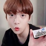 [추반] 추반하면 개학날 <b>짝꿍</b> 잘생긴애됨