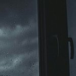 비오는 날 차분한 분위기. 행복했던 순간.