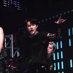 [NCT] 정우 직캠보는데 팔 <b>망사</b>가 점점 뜯어지고 있어