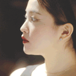 <b>예리</b> 눈 종나 크지 않냐?