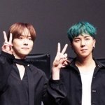 [<b>위너</b>] 애들아 나 배경호ㅏ면 만들어오던 타팬이다