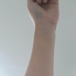 나 왜케 팔꿈치로 갈수록 살이 뽈록하냐