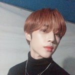 얘 셀카 개잘찍음