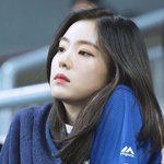 여자가 <b>술집</b>에서 일하면 어때 ? 후기 좀 알려줘 !
