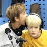 [NCT] 엔시티 볼 만지려면 어케함?