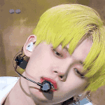 투바투 연준 <b>크롭</b> 자켓 미쳤네