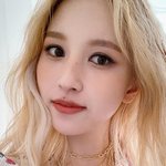 미  친 미나 <b>인중</b>에 점 있었네