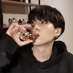 [방탄] 슈가 살 진짜 많이 뺀거 대단한거 같음...