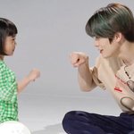 애기들이랑 본인 최애랑 같이 있는 짤 뿌려조