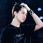 [세훈] <b>머리</b> 쓸어올리는 세훈이