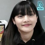 나 <b>귀가</b> 얼굴에 너무 붙어 있음