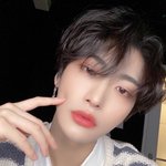 에이티즈 <b>성화</b>? ㅈㄴ 잘생겼네