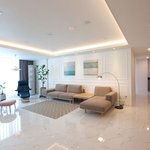 고급져보이는 대리석인테리어vs<b>따듯</b>해보이고 아기자기한 우드인테리어