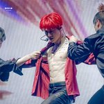 실물 보면 웅성거리게 된다는 아이돌